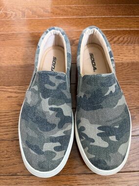 SODA Gray and Green Camo Slip-On Sneakers